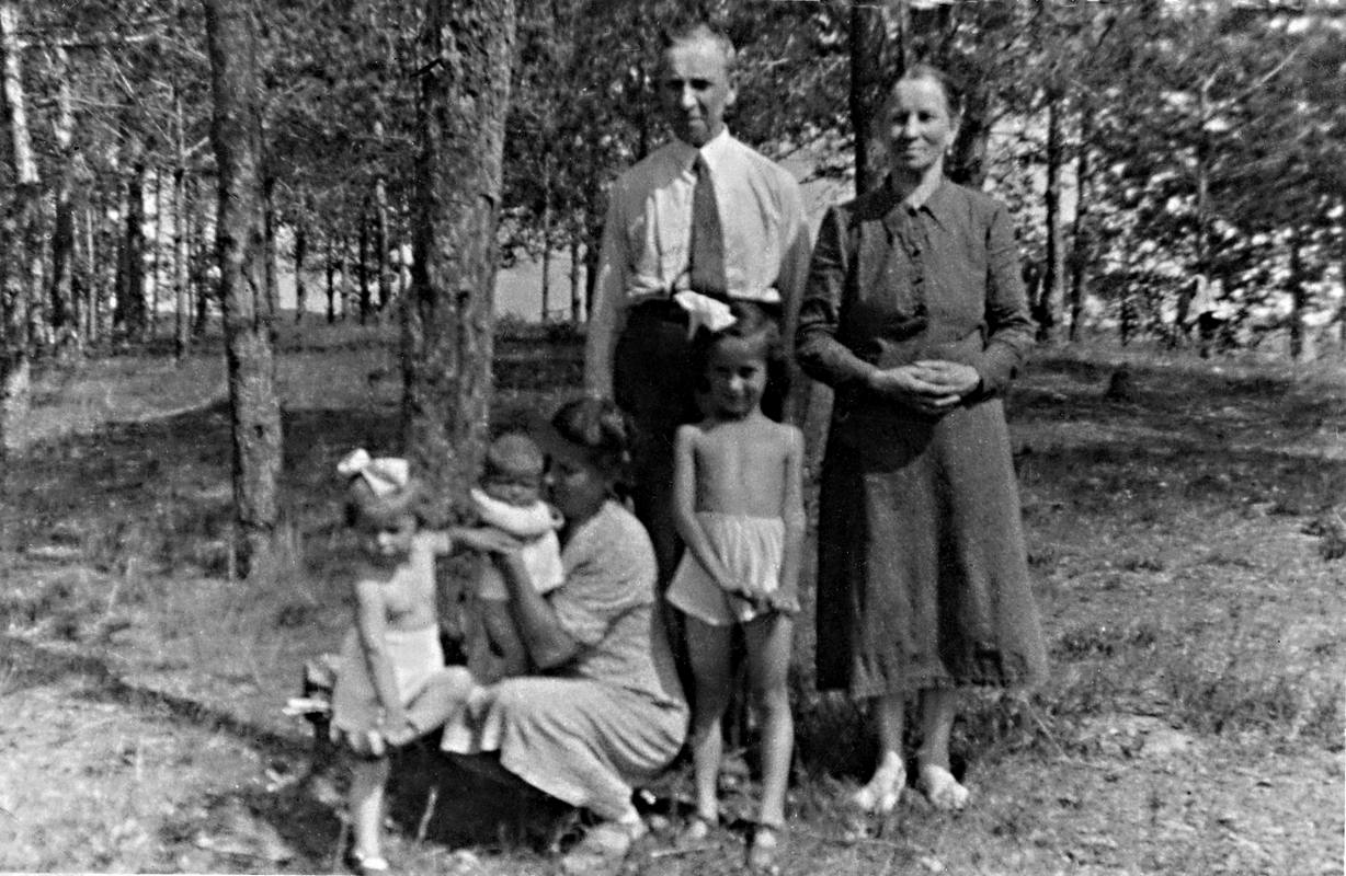 Mama Babuszka Dziadek i my