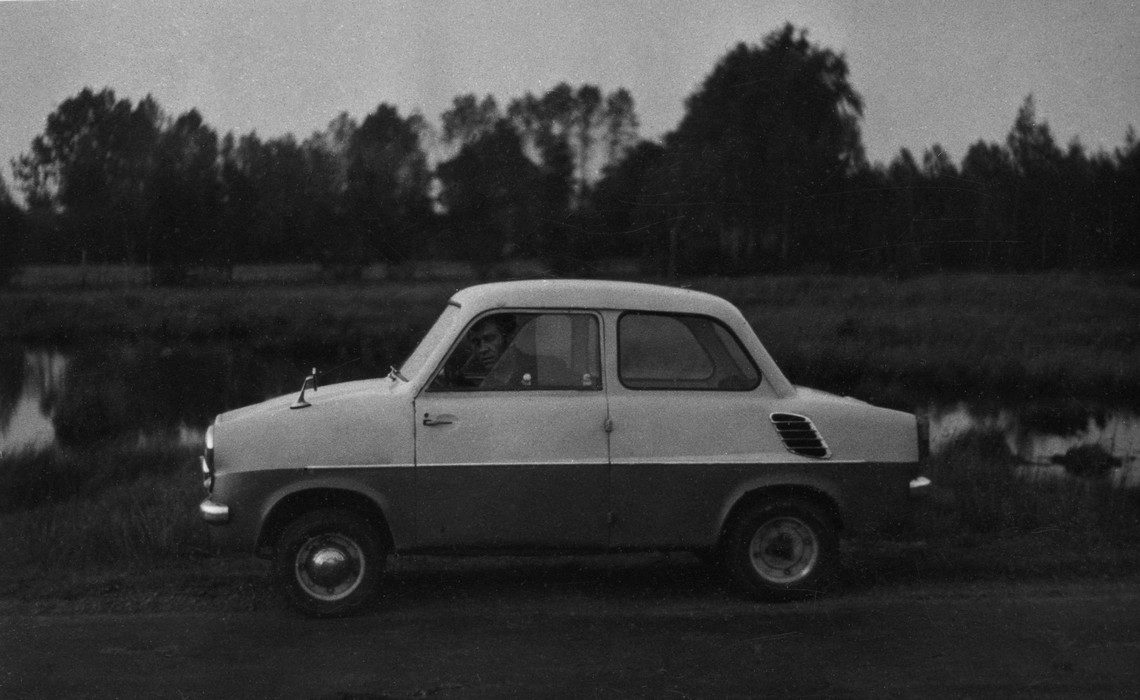 mikrus pierwszy polski samochód osobowy po wojnie