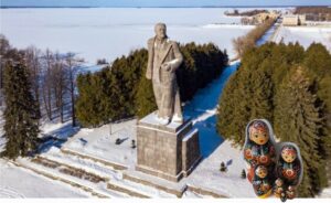 dubna, Rosja, pomnik Lenine i Matrioszki