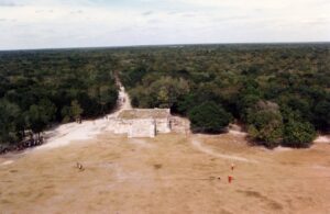 Droga do Sacred Cenote