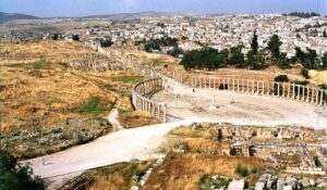 Jerash, Forum Owalne i główna ulica miasta