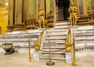 Wejście do świątyni Nefrytowego Buddy